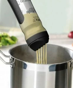 GEFU Crêpes- Und Spätzle-Mix TWISTER 7 GEFU Crêpes- Und Spätzle-Mix TWISTER -KitchenAid Shop GEFU 11012012 retusche 10800 spaetzleshaker cmyk l