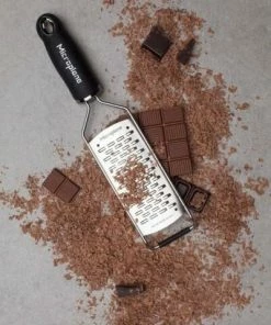 Microplane 2-Wege-Reibe Gourmet -KitchenAid Shop MP Gourmet Series Ribbon Grater 45002 chocolate neu l
