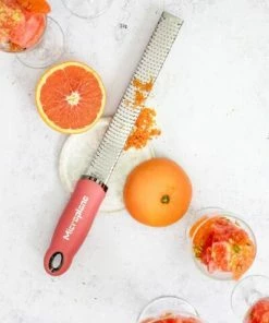 Microplane Zester-Reibe PREMIUM CLASSIC In Lippenstiftpink -KitchenAid Shop Microplane Premium Classic 46123 Zester Lippstick Pink Granita 3