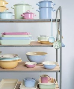 Riess Emaille Riess Schüssel Aus Emaille In Pastell-blau 18 Cm 9 Riess Emaille Riess Schüssel Aus Emaille In Pastell-blau 18 Cm -KitchenAid Shop RIESS AMBIENTE CLASSIC Pastell Bunt 2019 11 17 highres