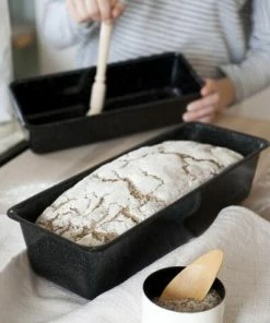 Riess Emaille Riess Königskuchenform Aus Emaille In Schwarz 30 X 10 Cm 5 Riess Emaille Riess Königskuchenform Aus Emaille In Schwarz 30 X 10 Cm -KitchenAid Shop RIESS AMBIENTE CLASSIC Schwarz highres 376 1 1