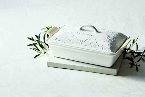 Le Creuset Auflaufform Tradition Mit Deckel, Rechteckig In Olive 2 Le Creuset Auflaufform Tradition Mit Deckel, Rechteckig In Olive – Bild 2