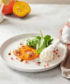 ISi Dessert Whip PLUS 0,5 L, Weiß -KitchenAid Shop iSi Geschmorter Kuerbis mit Ziegenkaese Espuma 1